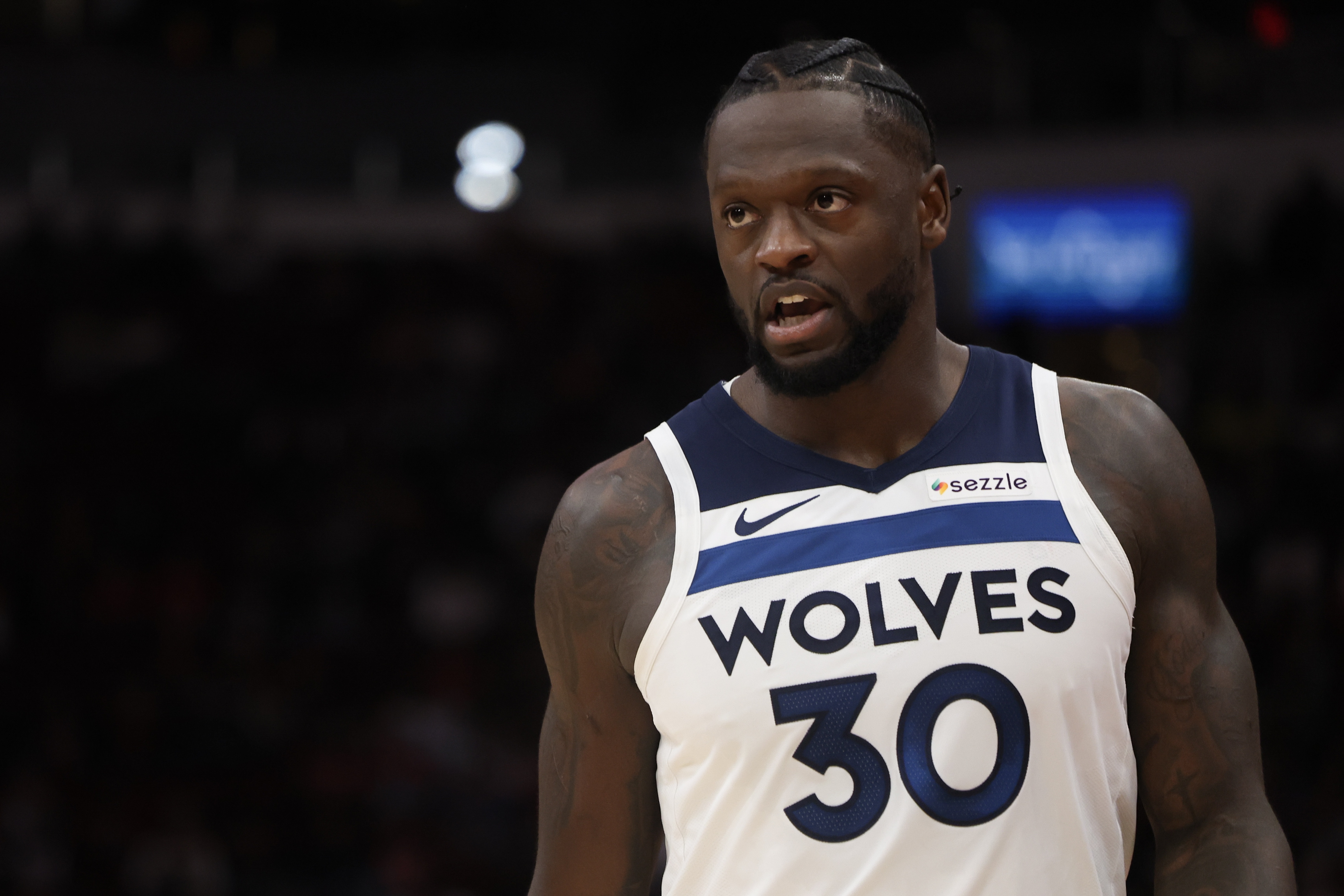 华体会官网入口-兰德尔出战23分钟 15中7&amp;三分6中1拿18分7板2助 出现6失误